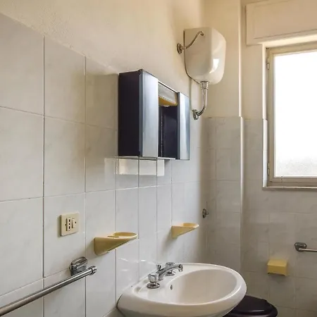 Appartamento 2 Bedroom Lovely In Sellia Marina