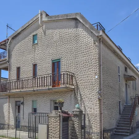 2 Bedroom Lovely In *